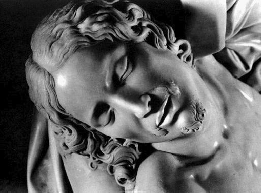 Michelangelo Pietà vaticana volto Gesù
